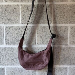 BAGGU Mauve and Black Crossbody Bag